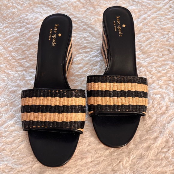 NWOB Kate Spade Linda Black and Tan Striped Wedges - Sz 9.5